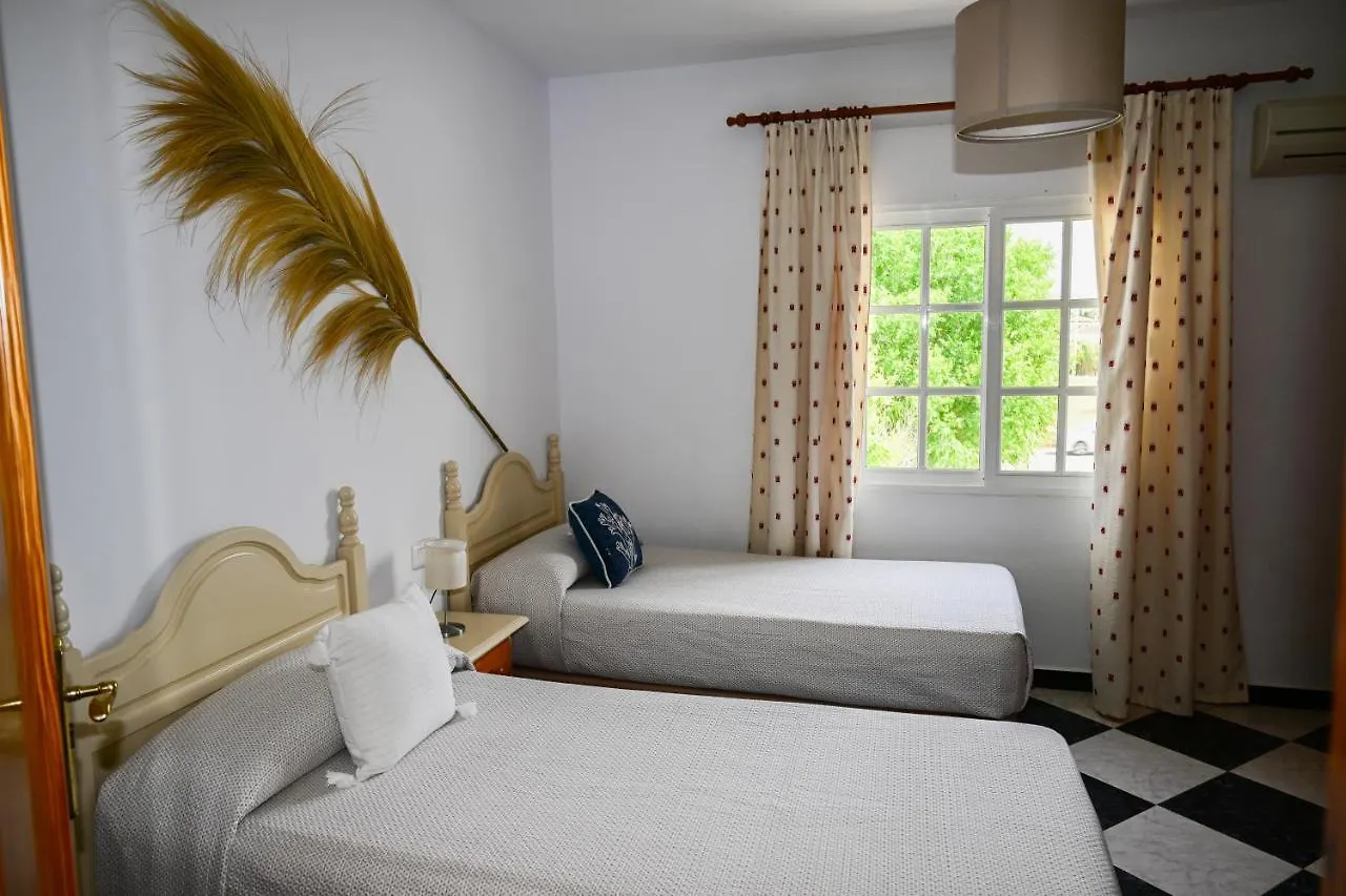 Hostal Los Rosales Conil De La Frontera 0*,  España